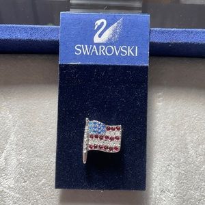 New worn Swarovski American flag pin